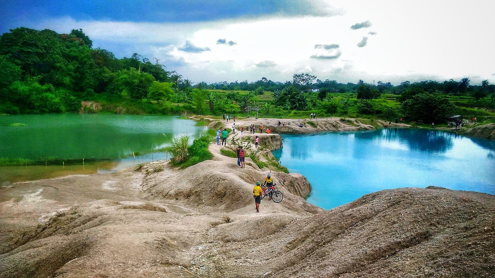 Danau cantik yang tersembunyi di jantung Kabupaten Tangerang a.k.a Danau Biru Cigaru 